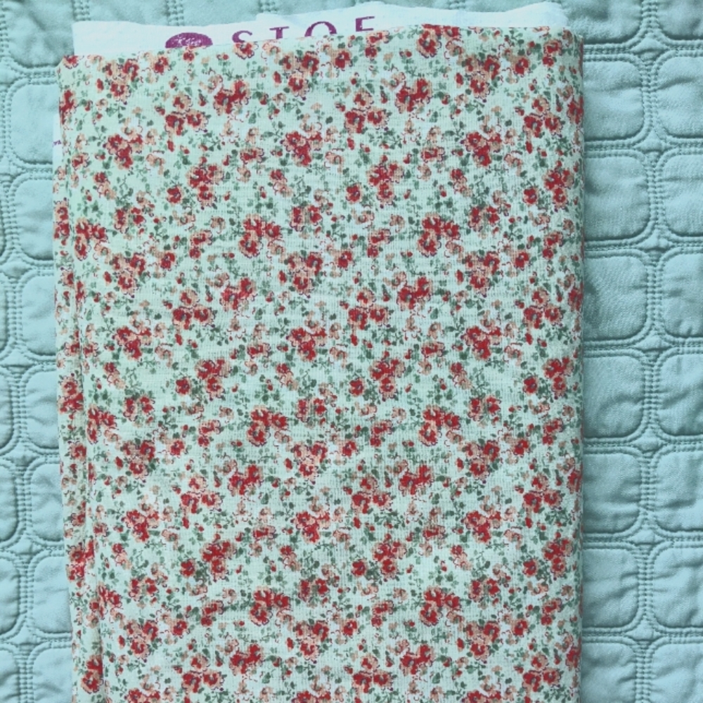 Stof Impressions de Nature LYDY 100% cotton floral fabric 5 yards